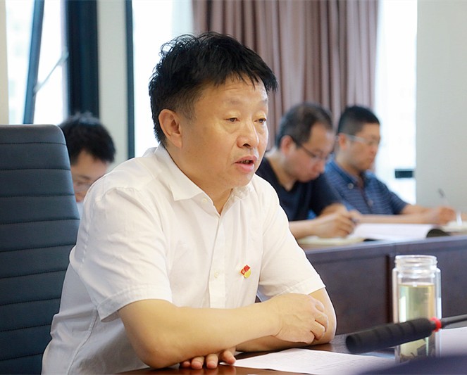 pp电子集团举行“不忘初心、切记使命”主题教育集中学习钻研