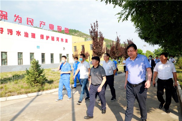pp电子集团复工复产促增添项目观摩聚会与会职员走进绿色能源公司油气公司水情形公司陕北片区项目