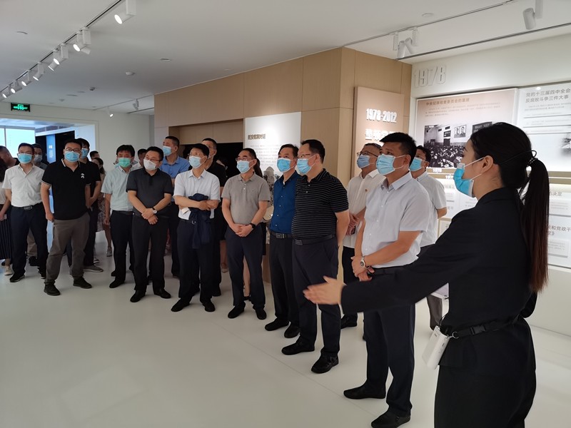  pp电子集团开展“以案促改”专题警示教育运动