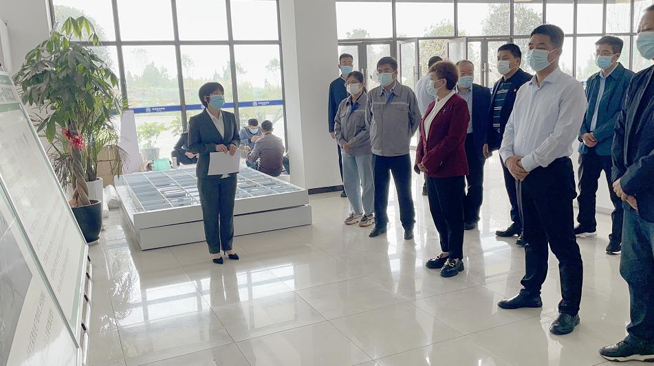 西安市人大常委会情形保；；；；ぶ捶觳榈诙检查组到水情形公司白鹿原水生态中心调研